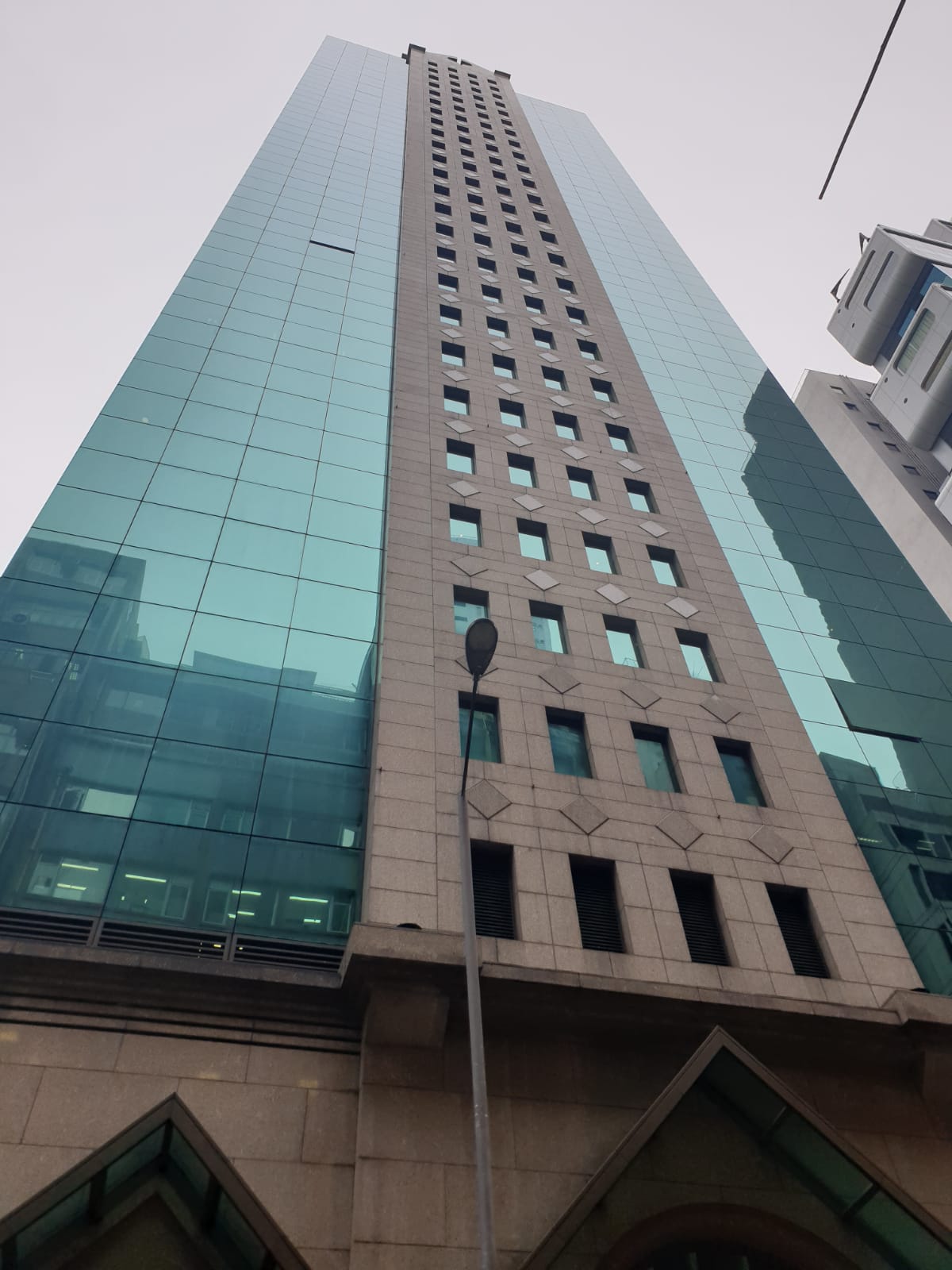 lucky-building