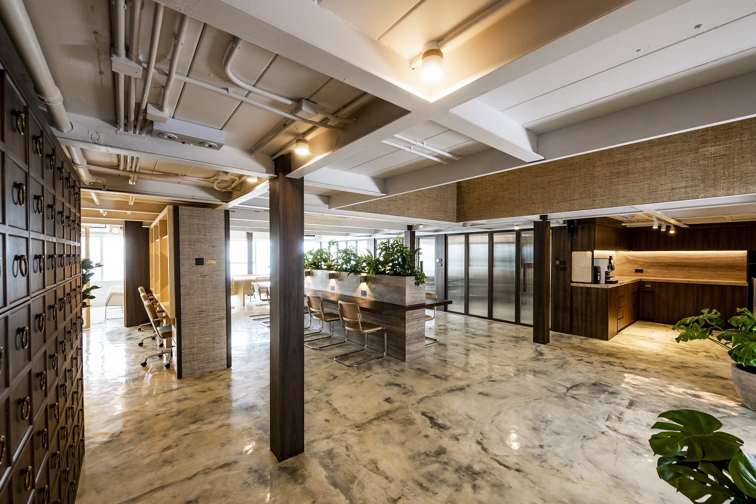 Eastern Harbour Centre Beautiful Coworking Space in Quarry Bay